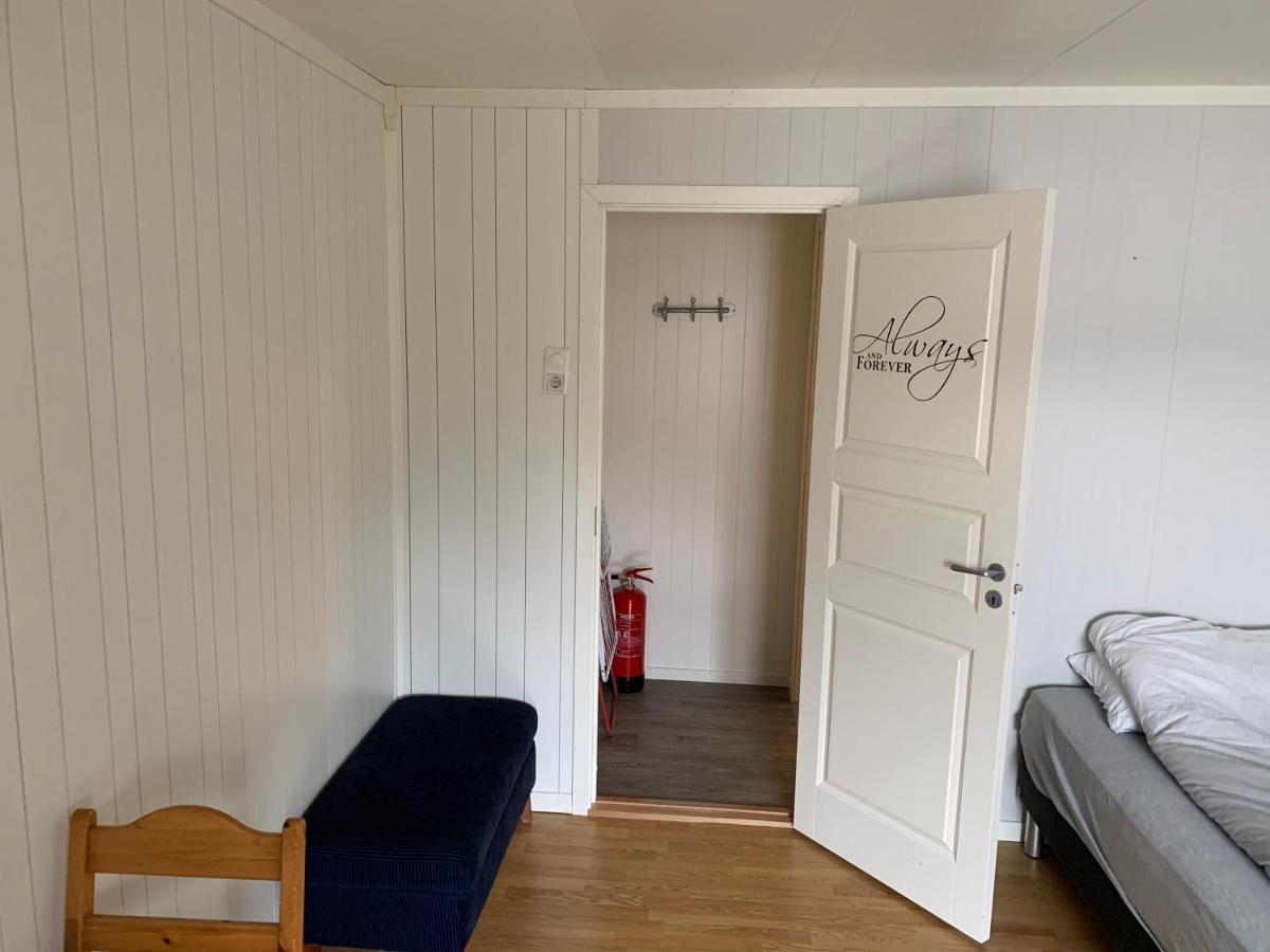 Sentrum Apartment Лекнес Екстериор снимка